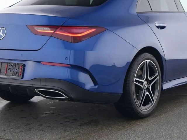Mercedes-Benz CLA 200 AMG Line Coupé