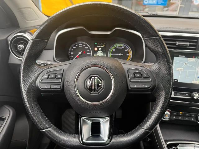 MG ZS Luxury