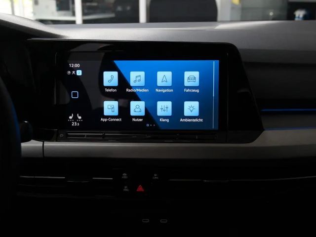 Volkswagen Golf 8 1.5 TSI"Life"LED AHK Nav LaneASS App