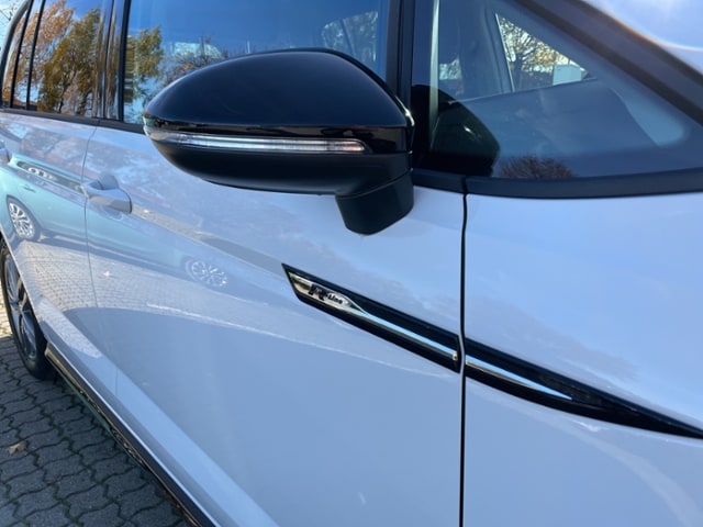 Volkswagen Touran 1.5 TSI DSG R-Line