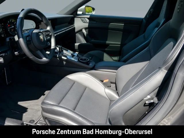 Porsche 992 Carrera Coupé GTS