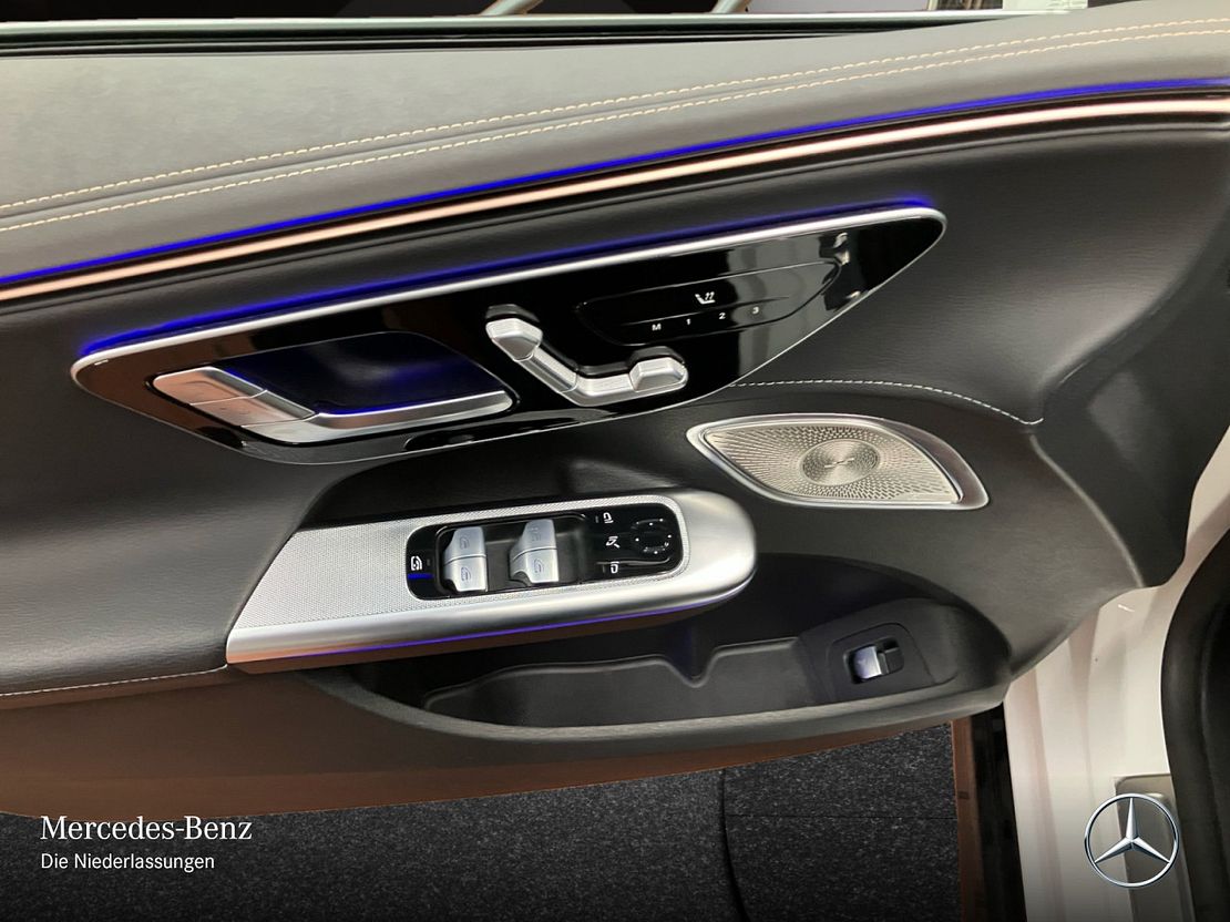 Mercedes-Benz EQE 350 Sedan