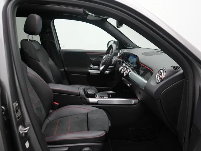 Mercedes-Benz GLB 250 4MATIC AMG Line