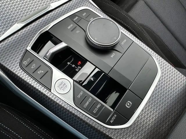 BMW 330 330d M-Sport Touring xDrive