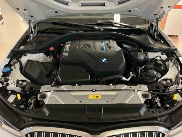 BMW 330 330e Touring xDrive