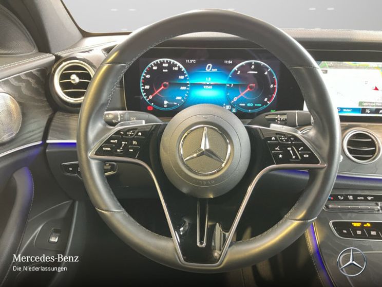 Mercedes-Benz E 220 4MATIC E 220 d Sedan