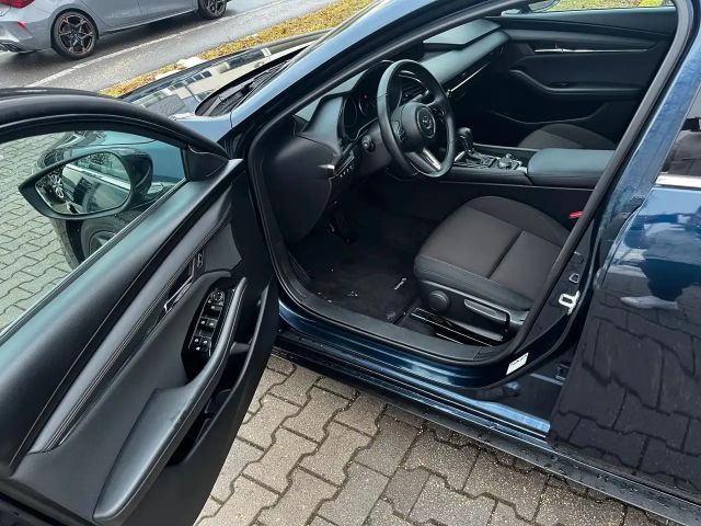 Mazda 3 Benzin 140 PS 6AG Centre-Line Design-P Navi