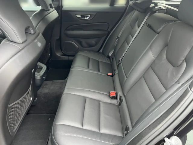 Volvo V60 Dark Hybrid Plus