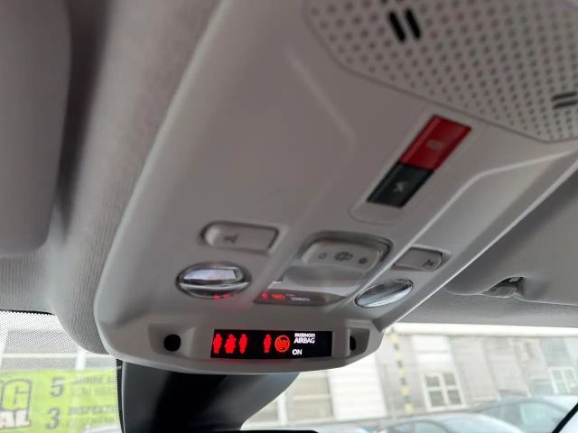 Peugeot E-208 Active Pack