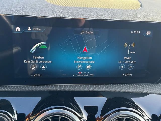 Mercedes-Benz A 180 A 180 d