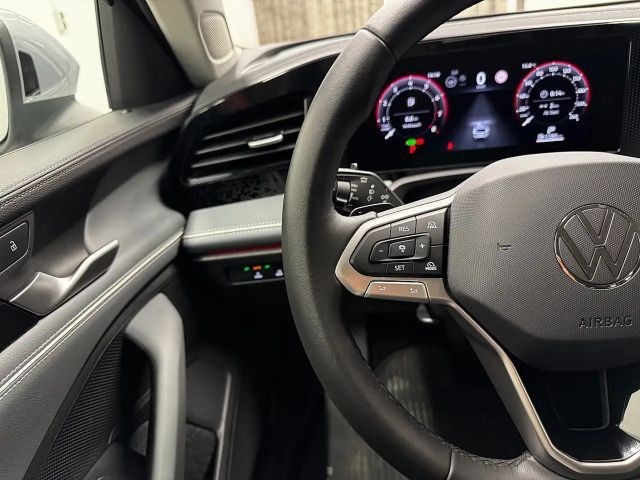 Volkswagen Passat ACT Business DSG Variant