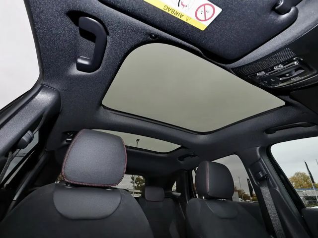 Mercedes-Benz GLA 200 AMG Line