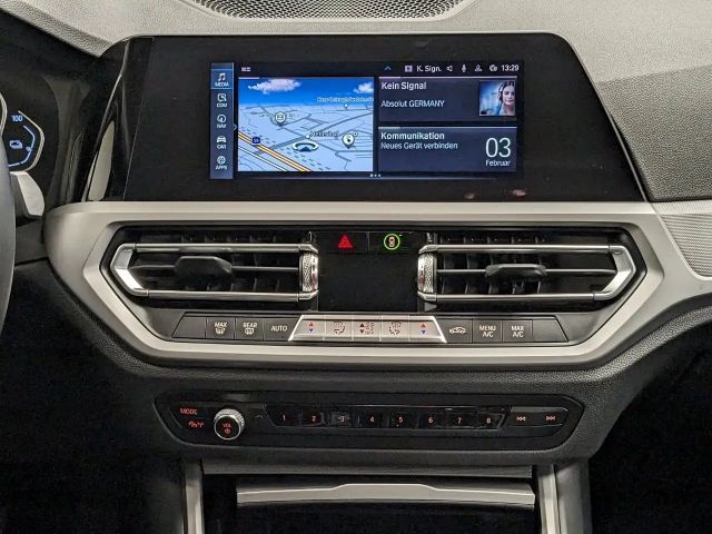 BMW 330 330e Sedan