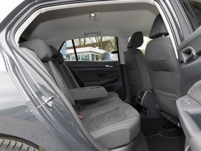Volkswagen Golf 2.0 TSI 4Motion Golf VIII Style