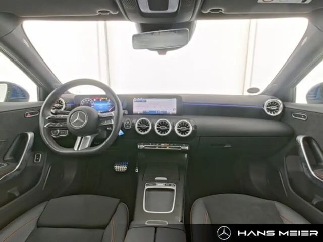 Mercedes-Benz A 200 AMG Line