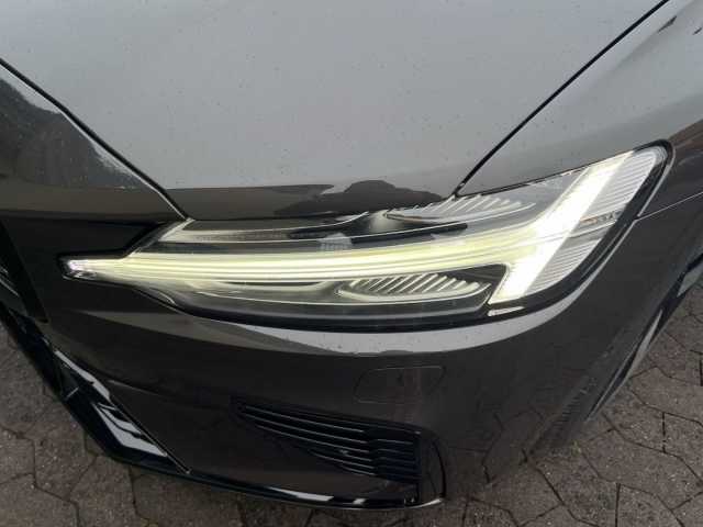 Volvo V60 AWD Dark Plus T8