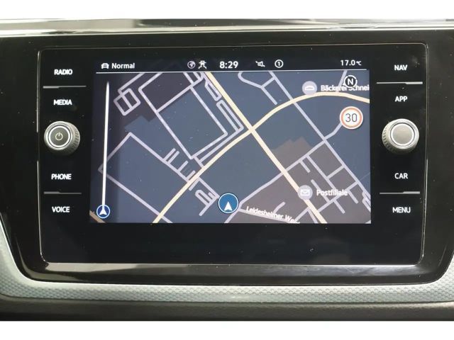 Volkswagen Touran 1.5 TSI DSG