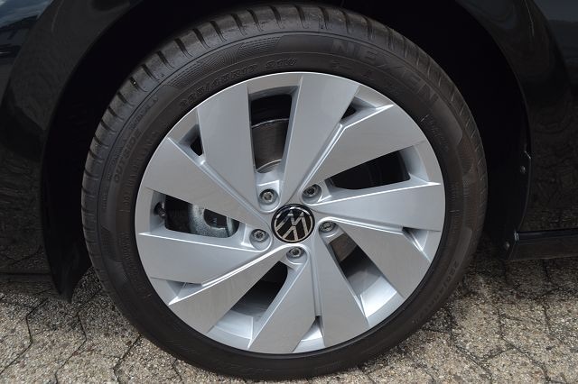 Volkswagen Golf DSG Pro Style Variant