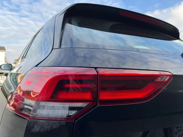 Volkswagen Golf DSG Life Variant