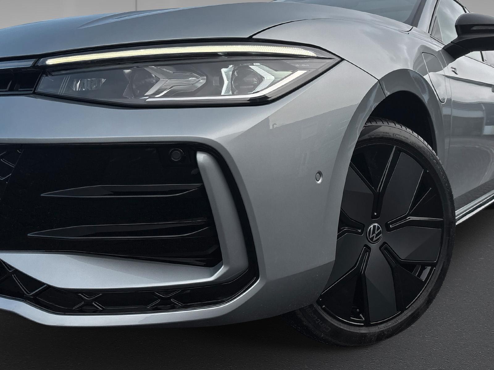 Volkswagen Passat R-Line Variant eHybrid