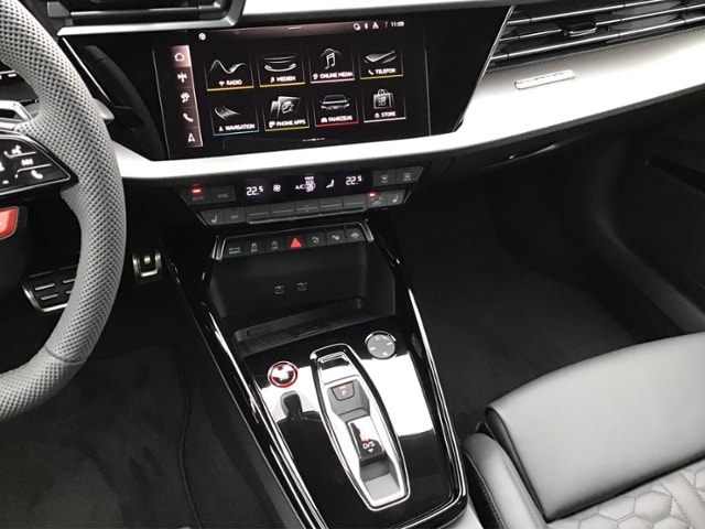 Audi RS3 Quattro S-Tronic Sedan