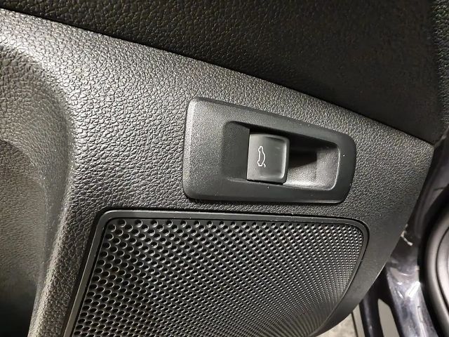 Skoda Karoq 2,0 TDI DSG, Standheizung, LED, NAVI,