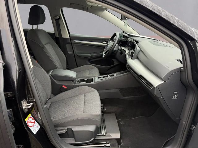 Volkswagen Golf 1.5 eTSI DSG Life Move