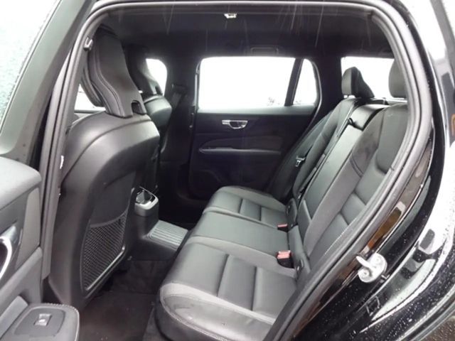 Volvo V60 AWD R-Design T6