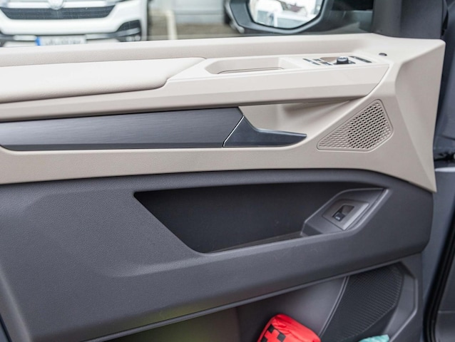 Volkswagen Multivan 2.0 TDI Lang Life T7