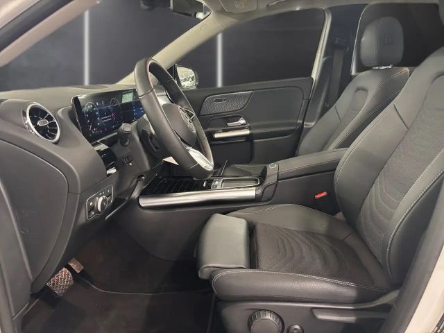 Mercedes-Benz GLA 200 Progressive