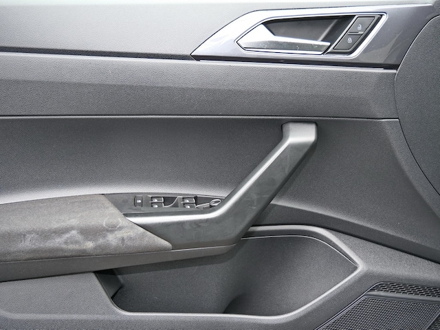 Volkswagen Polo 1.0 TSI Highline R-Line