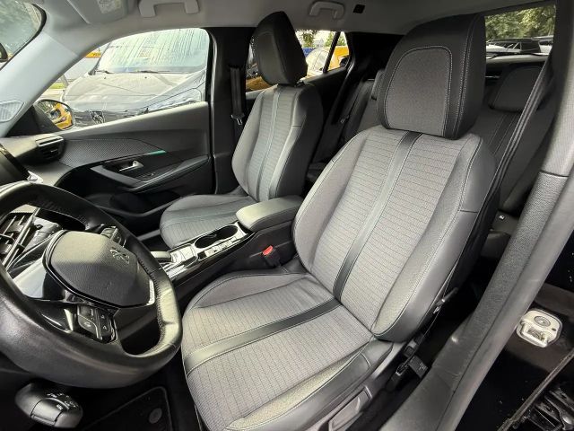Peugeot E-2008 Allure Pack