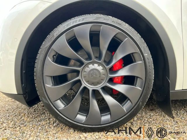 Tesla Model Y AWD Dual Motor Performance