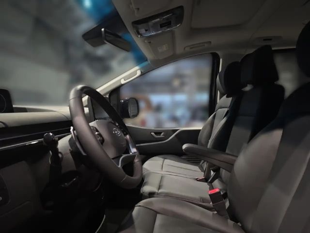 Hyundai Staria Trend