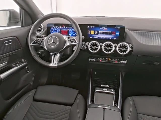 Mercedes-Benz EQA 300 4MATIC Progressive