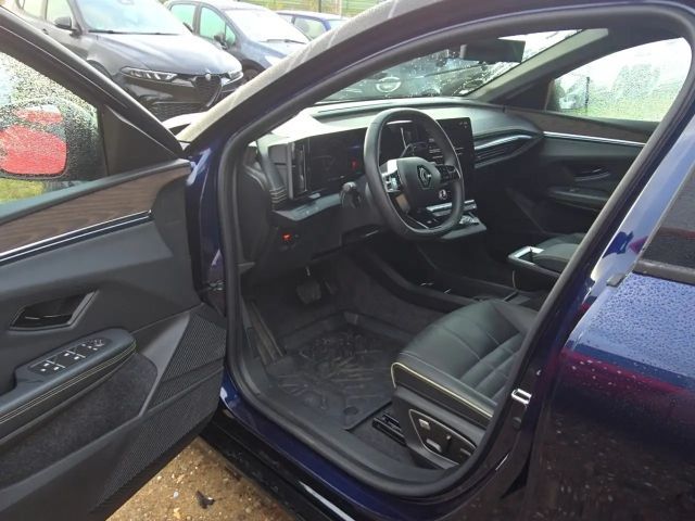 Renault Megane E-Tech E-Tech Iconic