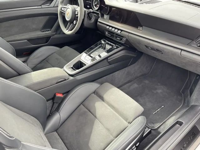 Porsche 911 4 Cabrio Carrera GTS
