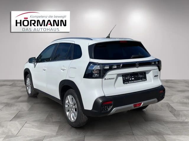 Suzuki S-Cross Hybrid