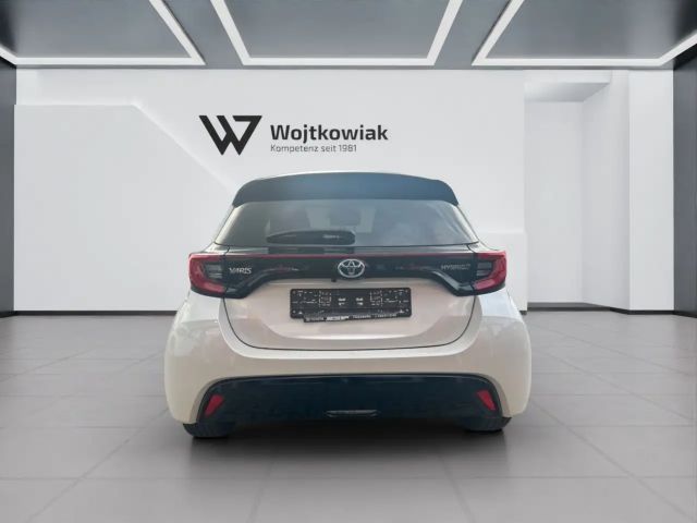 Toyota Yaris Hatchback Hybride Style