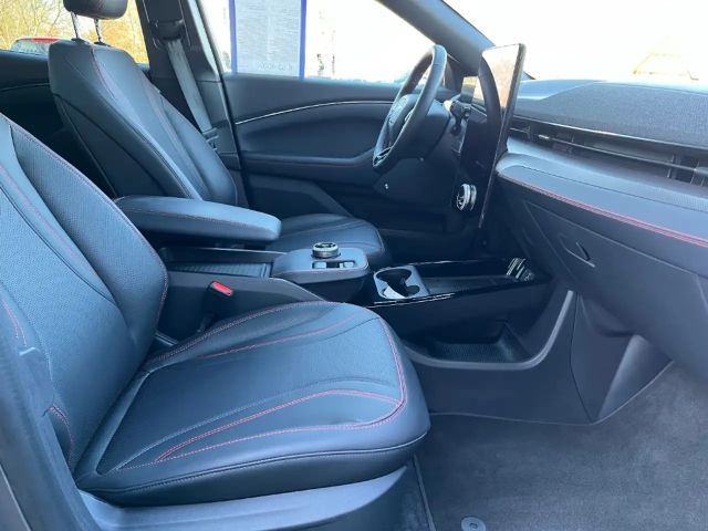 Ford Mustang Mach-E AWD First edition