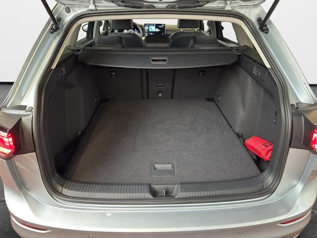 Volkswagen Golf 1.5 eTSI DSG Style Variant