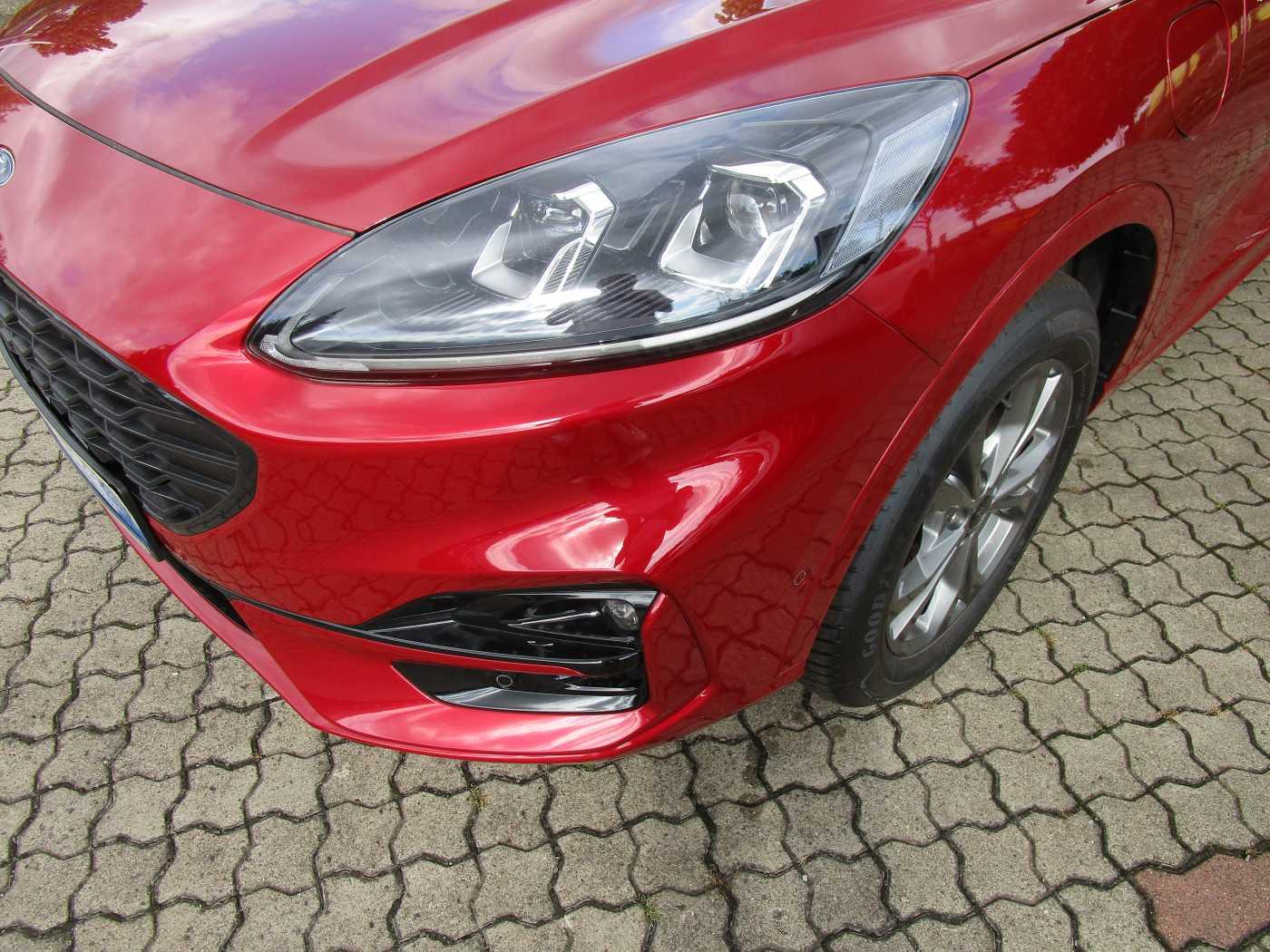 Ford Kuga Plug in Hybrid ST Line X