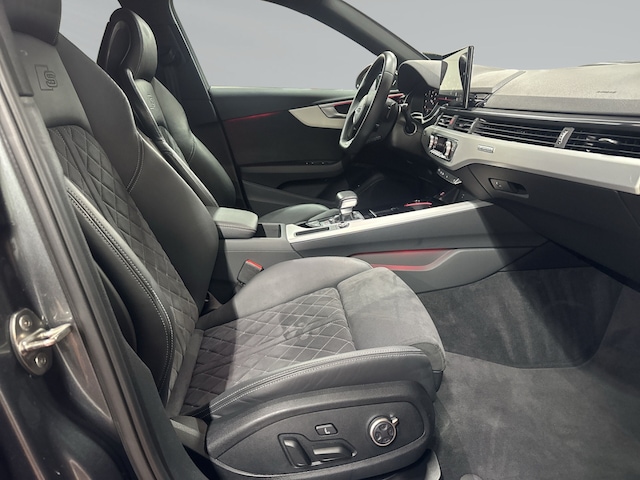 Audi S4 Avant Quattro