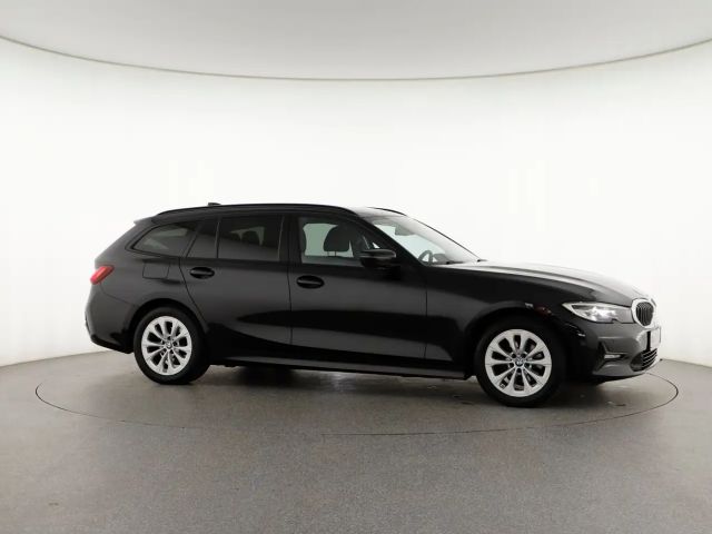 BMW 320 320d Touring xDrive