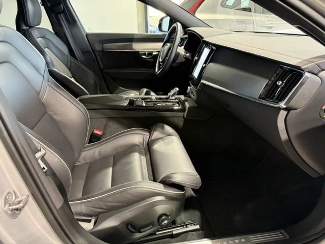 Volvo V90 AWD Dark Recharge T8 Ultra