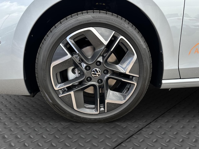 Volkswagen Passat 1.5 eTSI Business DSG