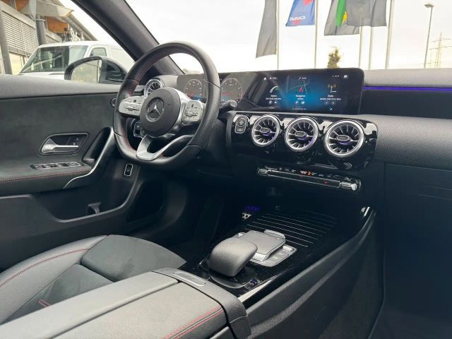 Mercedes-Benz A 200 AMG Line