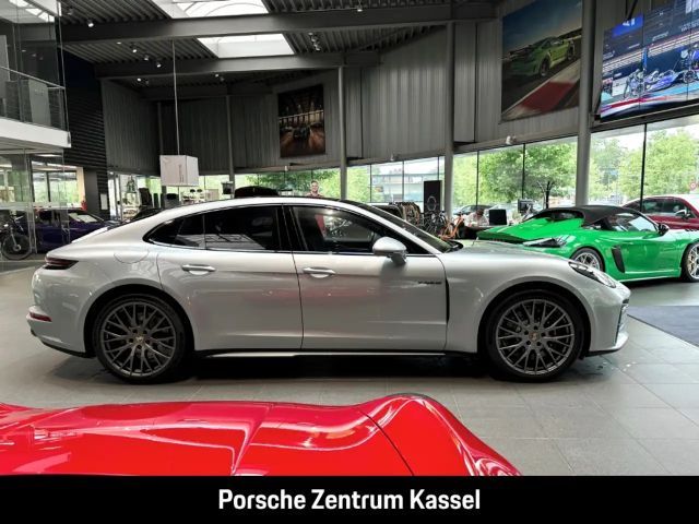 Porsche Panamera 4 E-Hybrid