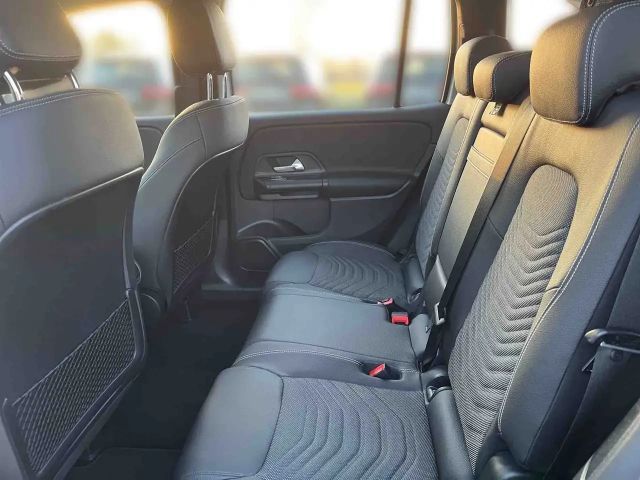 Mercedes-Benz GLB 200 4MATIC GLB 200 d