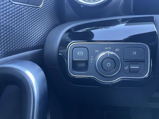 Mercedes-Benz CLA 200 CLA 200 d Coupé